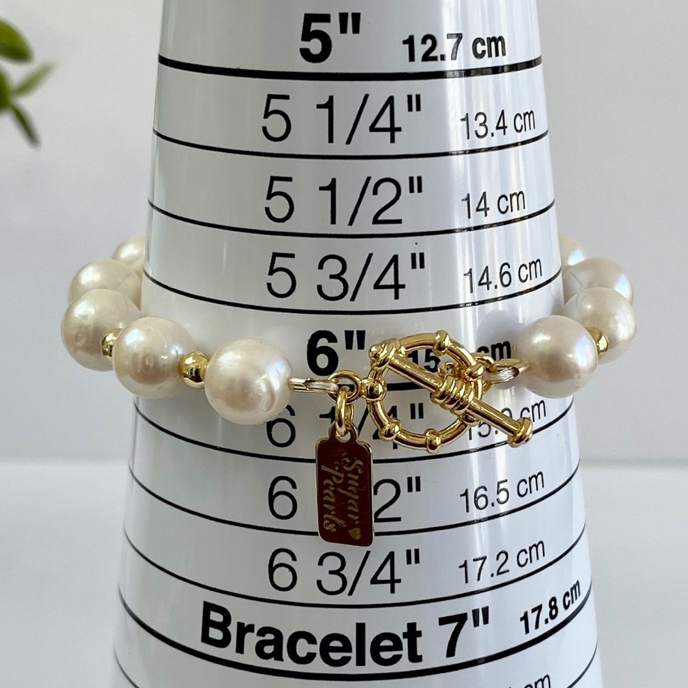Freshwater Pearl & 14K Gold Toggle Bracelet - Picture 6 of 6